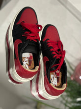Charger l&#39;image dans la galerie, Nike air Jordan 1 low LV8D elevated bred