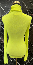 Charger l&#39;image dans la galerie, Pull laine col roulé Balenciaga fluo