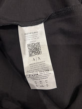 Charger l'image dans la galerie, 🖤 T-shirt Armani Exchange – Taille XS – Neuf avec étiquette 🖤