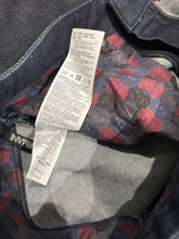 Charger l'image dans la galerie, 👖✨ Jeans Emporio Armani Homme – Neuf avec Étiquette ✨👖 Taille 40