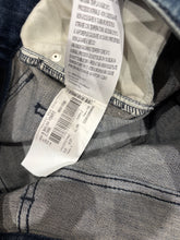 Charger l'image dans la galerie, 🌸 Jeans Armani Exchange Femme – Bleu – Taille 36 – Neuf avec étiquette 🌸