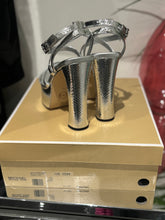 Charger l&#39;image dans la galerie, Chaussure à talon Michael kors