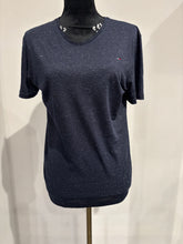 Charger l'image dans la galerie, ✨ T-shirt Tommy Hilfiger Homme – Taille XL ✨