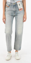 Charger l'image dans la galerie, 💙 Jeans Diesel – Bleu – Taille 36 – Neuf avec étiquette 💙
