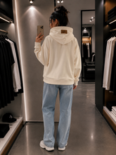 Charger l'image dans la galerie, 🤍 Sweat Calvin Klein Femme – Taille S – Neuf sans étiquette 🤍