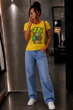 Charger l'image dans la galerie, 🏍️ T-shirt graffiti femme Valentino Rossi – Look pop &amp; racing 💥