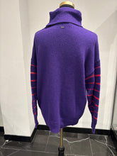 Charger l'image dans la galerie, 💜 Pull en laine Armani Exchange – Élégance &amp; confort au quotidien 💜 Taille M