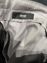 Charger l'image dans la galerie, 👖✨ Pantalon Hugo Boss Homme – Neuf avec Étiquette ✨👖Taille 50