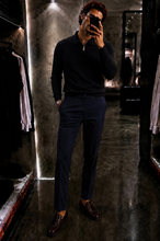 Charger l'image dans la galerie, 💙✨ Pantalon Homme Emporio Armani – Élégance &amp; Raffinement ✨💙 Taille 42