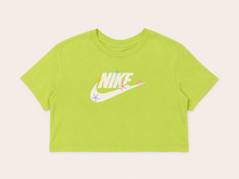 Charger l'image dans la galerie, 💚 T-shirt Nike Femme – Vert – Neuf avec étiquette 💚 Taille S et M