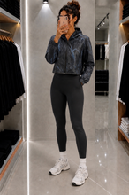 Charger l'image dans la galerie, 🖤💙 Coupe-Vent Emporio Armani EA7 – Neuf avec Étiquette 💙🖤 Taille M