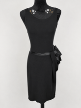 Charger l'image dans la galerie, 🖤 Robe Emporio Armani Femme – Noire – Taille 40 – Neuve sans étiquette 🖤