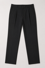 Charger l'image dans la galerie, 👖✨ Emporio Armani – Pantalon Bleu Marine – Neuf avec Étiquette ✨👖 Taille 42
