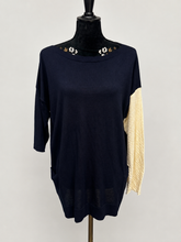Charger l'image dans la galerie, ✨ Haut Femme Asymétrique Balenciaga – Pièce Défilé ✨