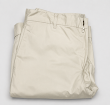Charger l'image dans la galerie, ✨🤍 Short / Bermuda Balenciaga – Pièce Défilé Exclusive 🤍✨