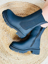 Charger l'image dans la galerie, Bottines noires zippe intérieur