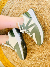 Charger l'image dans la galerie, Baskets kaki à lacets