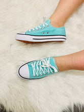 Charger l'image dans la galerie, Baskets toile aquaverde