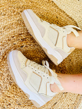 Charger l'image dans la galerie, Baskets beige et marron à lacets