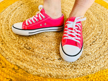 Charger l'image dans la galerie, Baskets basse fushia