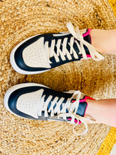 Charger l'image dans la galerie, Baskets marine à lacets
