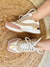 Charger l'image dans la galerie, Baskets beige, dore et rose à lacets