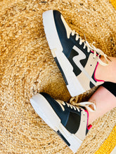 Charger l'image dans la galerie, Baskets marine à lacets