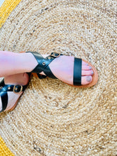 Charger l'image dans la galerie, 🖤 Sandales croisées – Noir 🖤