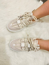 Charger l'image dans la galerie, Baskets floral beige