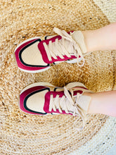 Charger l'image dans la galerie, Baskets beige et bordeaux à lacets