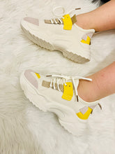 Charger l'image dans la galerie, Baskets beige et jaune à lacets