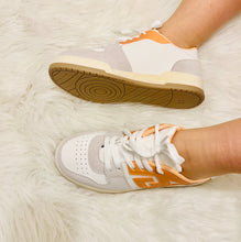 Charger l'image dans la galerie, ✨ Baskets A-801 WHITE ORANGE ✨