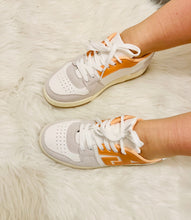 Charger l'image dans la galerie, ✨ Baskets A-801 WHITE ORANGE ✨