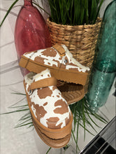 Charger l'image dans la galerie, Mules cowprint camel